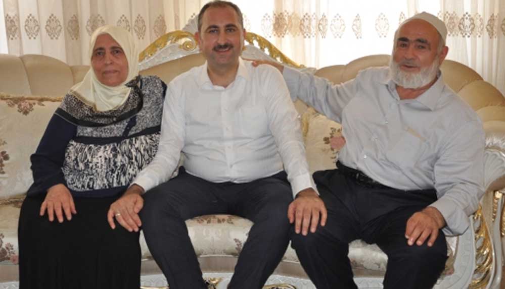 Adalet Bakanı Abdulhamit Gül’ün annesi vefat etti