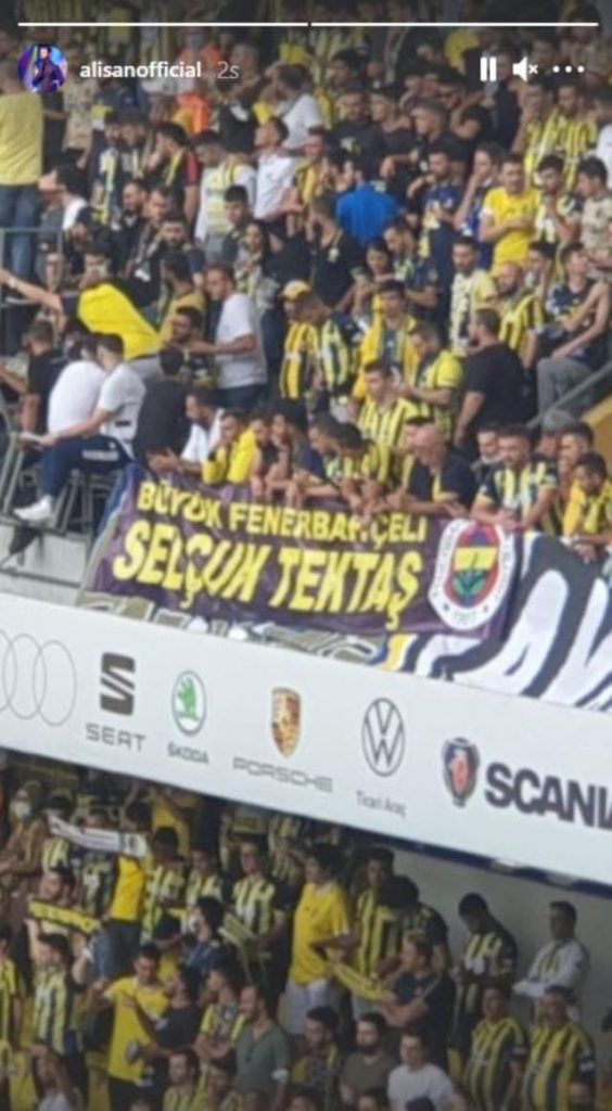 Fenerbahçe taraftarından Alişan'ı duygulandıran pankart