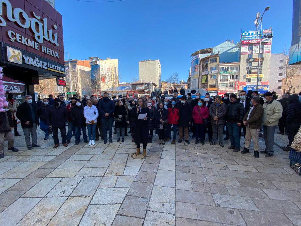 Ülkü ocakları EYT'lilerin eylemini hedef aldı!