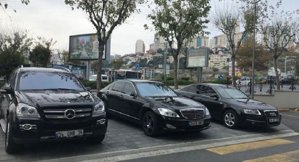 İstanbul Büyükşehir Belediyesi'nden tasarruf hamlesi: 3 lüks araç müzayede ile satıldı 4 ibb-luks-arac