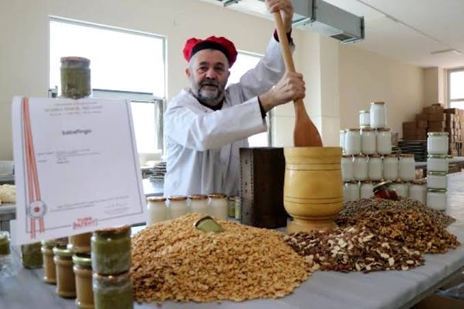 'Babafingo' adıyla tatlı yaptı, tescil ettirdi 3 'Babafingo' adıyla tatlı yaptı, tescil ettirdi