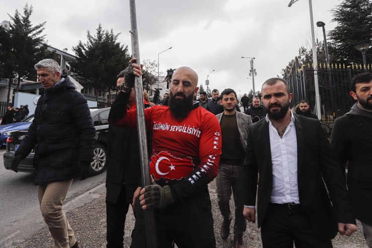 mahmut-alan-yunanistan-protesto