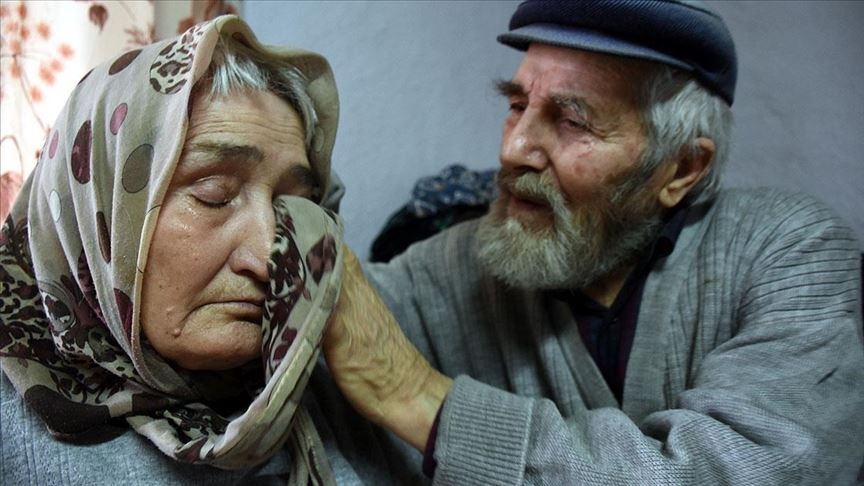 Mustafa dede ile alzaymır hastası eşinin 'dillere destan' aşkı