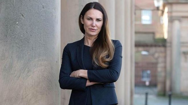 Eşinden psikolojik ve fiziksel şiddet gören kadın: 'Ölümün kıyısına gelene kadar yaşadıklarımın şiddet olduğunu anlayamamıştım' 4 abi blake- kadına siddet