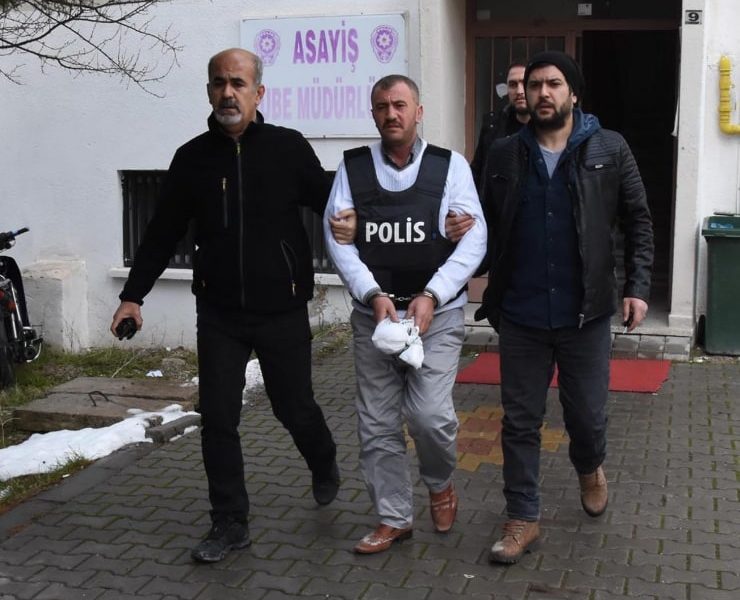 Eski eşini öldüren katile ‘tahrik ve iyi hal’ indirimi: Müebbet hapis 16 yıla düşürüldü 4 katil-eski-es