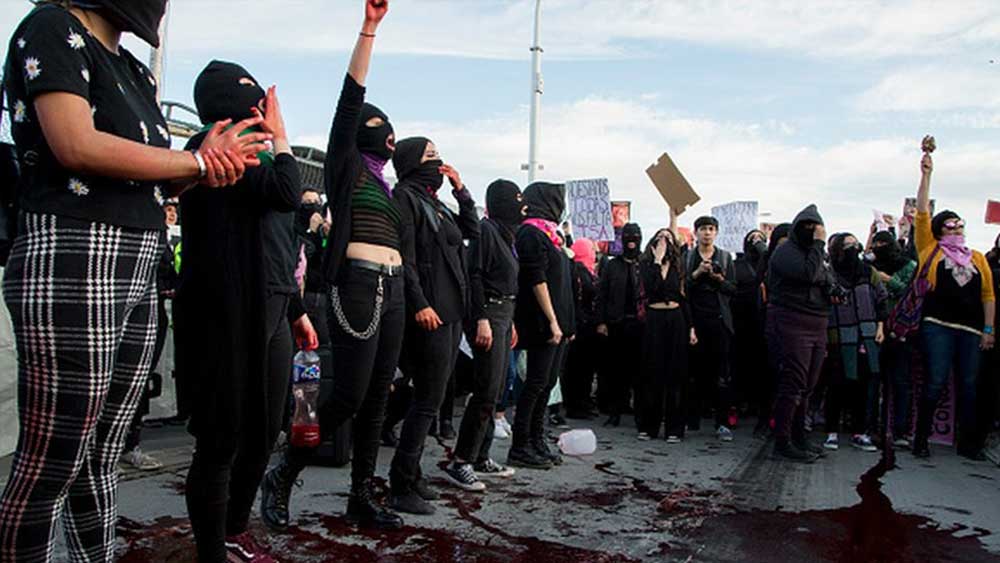 Erkek arkadaşı tarafından derisi yüzülüp cesedini parçalanan kadının fotoğrafının yayımlanması infiale neden oldu 4 meksika-kadın-cinayeti