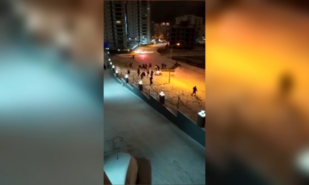 Karda kayan araçların kaza anları kamerada 4 KARDA KAYAN ARAÇLARIN KAZA ANLARI ÇIĞLIK ÇIĞLIĞA KAMERADA SAMSUN SOKAKLARI BUZ PİSTİ GİBİ