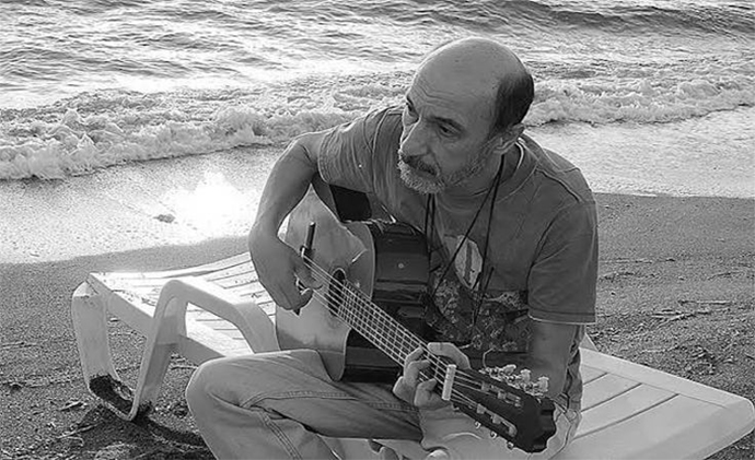 Grup Yorum'un eski üyesi müzisyen Taci Uslu hayatını kaybetti