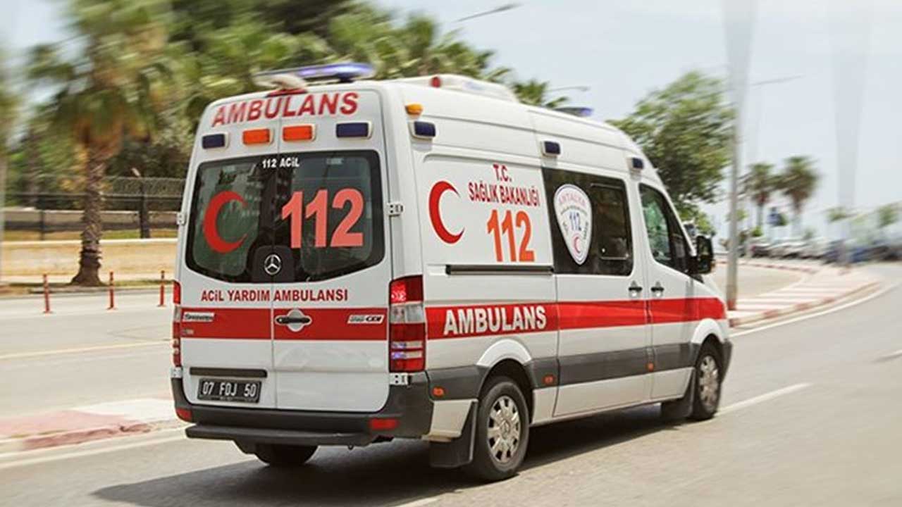 Sağlık-çalışanlarına-saldırı--İki-hekim-ve-şöför-yaralandı