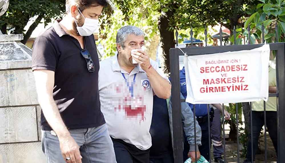 Camiye-maskesiz-girmeye-çalıştı,-uyaran-görevliyi-bıçakla-yaraladı