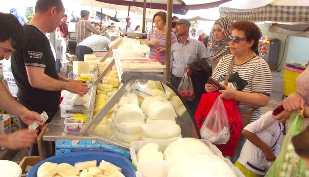 Uzmanından uyarı: Pazarda satılan peyniri almayın, kaynatma süt yerine paket süt kullanın 4 Uzmanından-uyarı--Pazarda-satılan-peyniri-almayın,-kaynatma-süt-yerine-paket-süt-kullanın