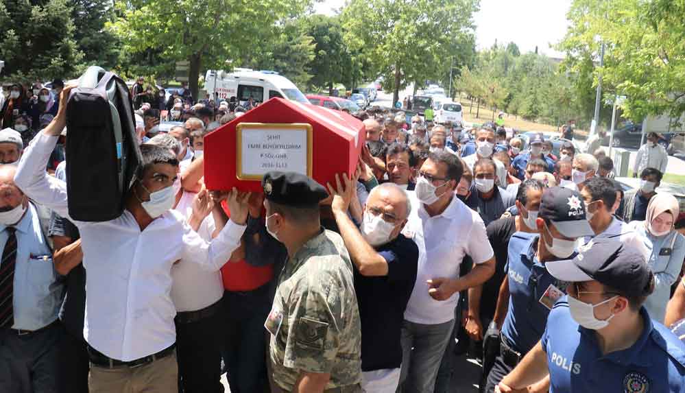 2 ay sonra düğünü olacaktı: Malatyalı şehit gözyaşları arasında defnedildi
