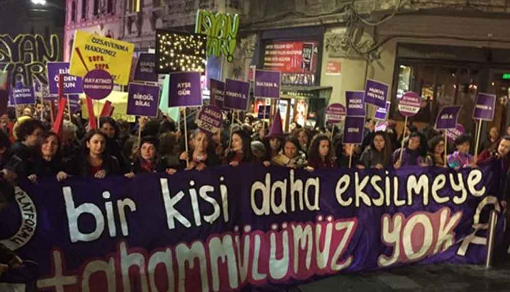 Kadınlar, Pınar Gültekin için sokağa çıkıyor