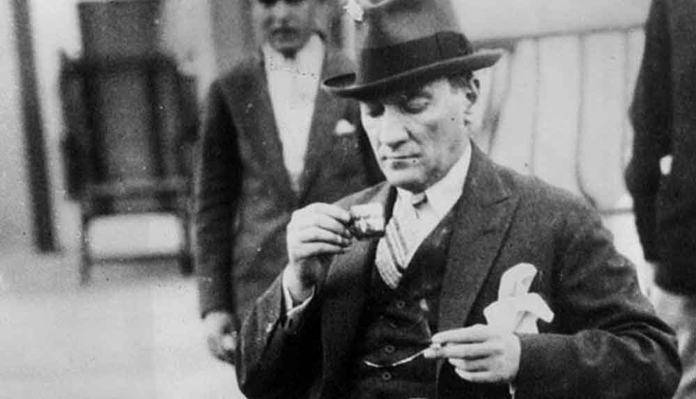 Amerikalı-belgeselcinin-gözünden--İnanılmaz-Türk,-Atatürk