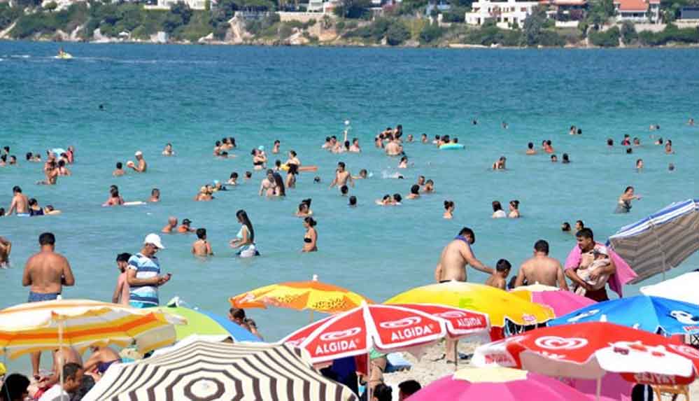 Bilim Kurulu üyesi Prof. Özlü: Vakalarda patlama olabilir, yasaklar geri gelebilir 4 Bilim-Kurulu-üyesi-Prof.-Özlü--Vakalarda-patlama-olabilir,-yasaklar-geri-gelebilir