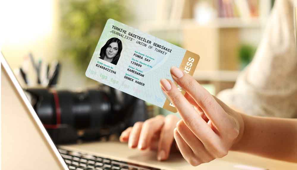 Gazetecilerin kartı yenilendi: TGS üyelerine başvuru çağrısı 4 Gazetecilerin-kartı-yenilendi--TGS-üyelerine-başvuru-çağrısı