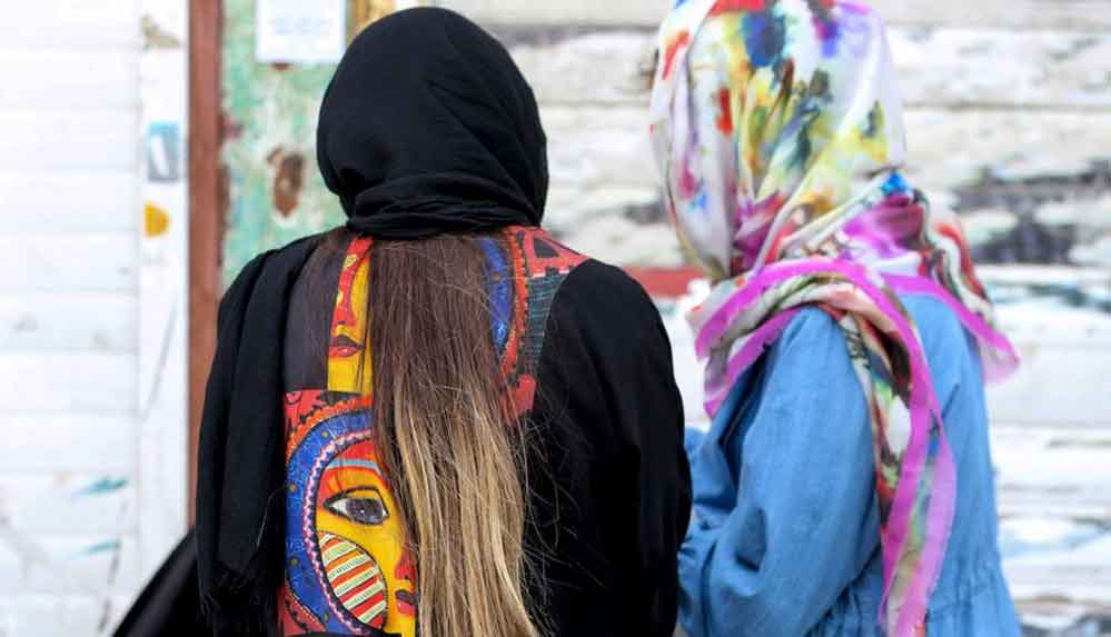 İran'da-kadınlar-podcast-ile-şiddet-hikayelerini-paylaşıyor