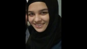 Covid-19 tedavisi gören intörn doktor Merve Mercan vefat etti