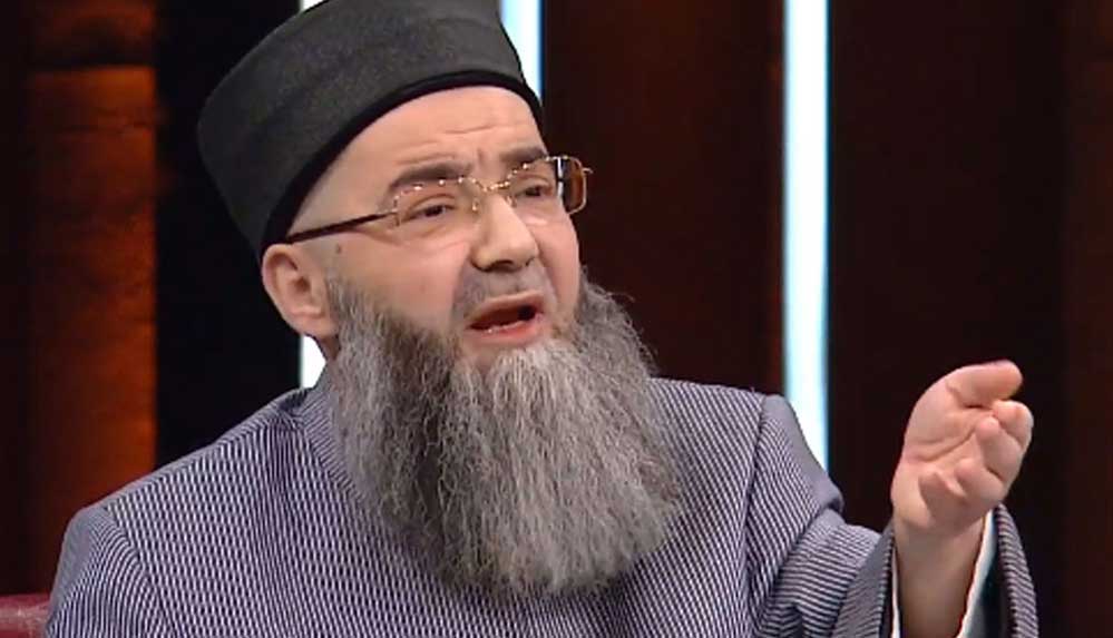 Cübbeli Ahmet'ten çok konuşulacak açıklamalar: Ramazan'da televizyona çıkan hocaları dinlemeyin