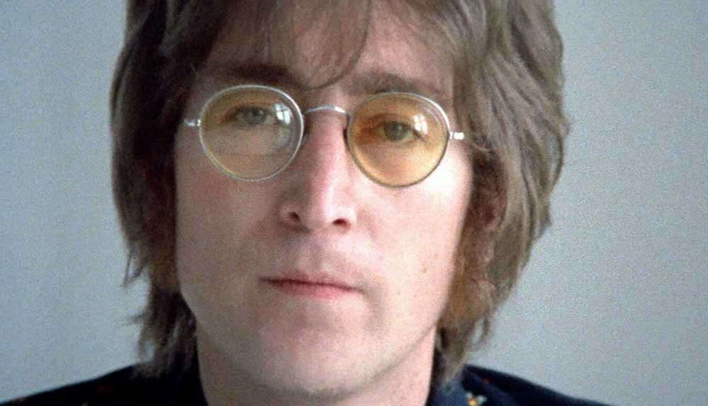 John Lennon'ın yayınlanmamış şarkısının kayıtlı olduğu kaset açık artırmada satıldı