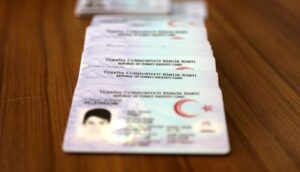 Kimlik kartları ve ehliyetlerde yeni dönem başlıyor