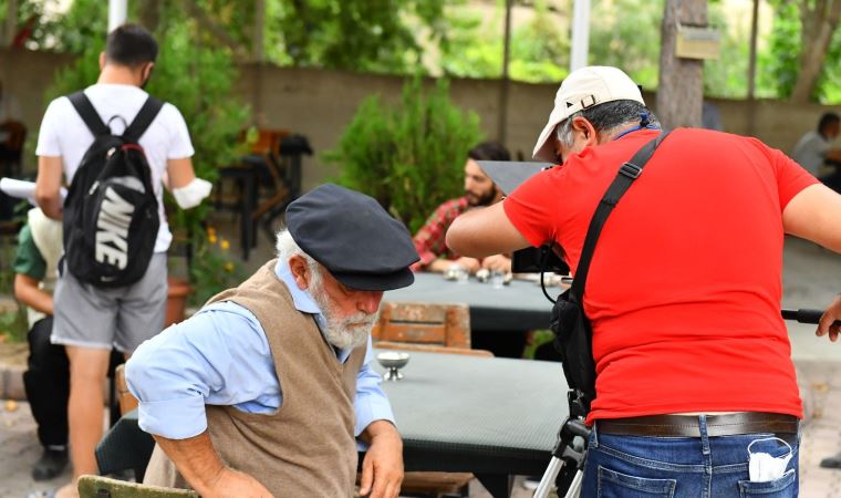 Oyuncu Halil Kumova, film çekimi esnasında rahatsızlanarak yaşamını yitirdi