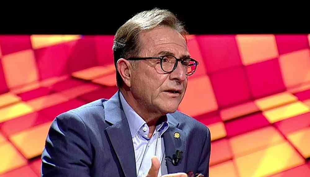 Prof. Dr. Müftüoğlu: 'Salgın kontrolden çıktı' diyen hocalarımız gerçekten haklı olabilir mi? 35 Prof.-Dr.-Müftüoğlu--'Salgın-kontrolden-çıktı'-diyen-hocalarımız-gerçekten-haklı-olabilir-mi-