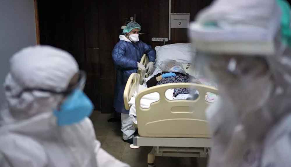 3 doktor daha koronavirüs nedeniyle hayatını kaybetti