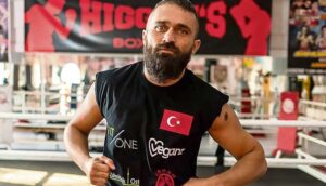 Almanya'da yaşayan muhalif boksör Ünsal Arık'ı tehdit edenler yakalandı