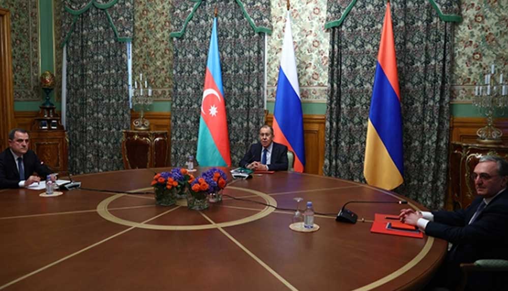 Azerbaycan ve Ermenistan, Dağlık Karabağ'da ateşkes konusunda anlaştı