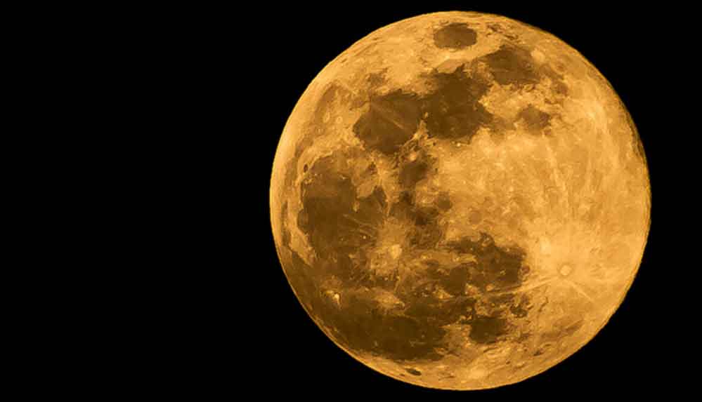 NASA, Ay yüzeyinde su bulunduğunu açıkladı