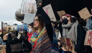 Polonya'da kadınlar kürtaj hakkı için grevde