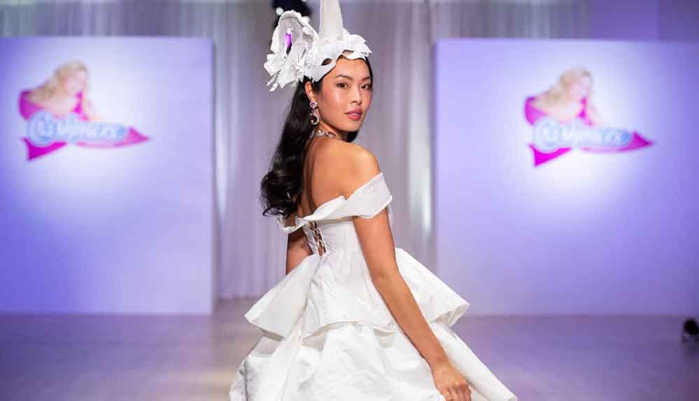 Tuvalet kağıdından elbiseler: Gelirleri kanser araştırmasına gidecek