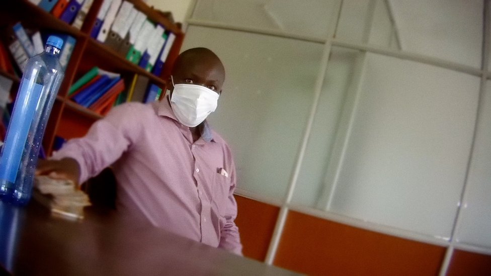 Evsiz annelerden çalınan bebekler karaborsada satılıyor!