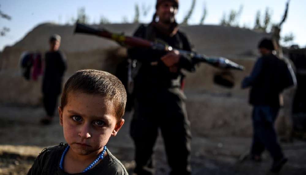 Afganistan'da her gün ortalama 5 çocuk hayatını kaybediyor ya da yaralanıyor