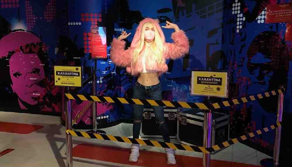 Aleyna Tilki'nin balmumu heykeli karantinaya alındı