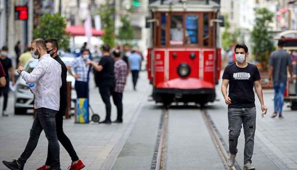 Bilim-Kurulu-üyesi-Akın,-en-zor-geçecek-ayları-açıkladı