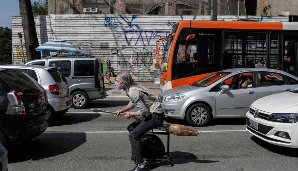 Brezilya’da süpürgeyle yolculuk 1 Brezilya’da süpürgeyle yolculuk