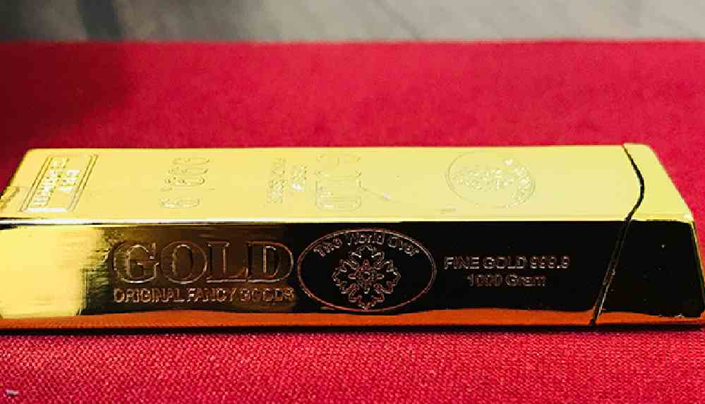 Cezaevinden izinli çıkıp sarı çakmağı 3 bin 700 liraya altın diye sattı