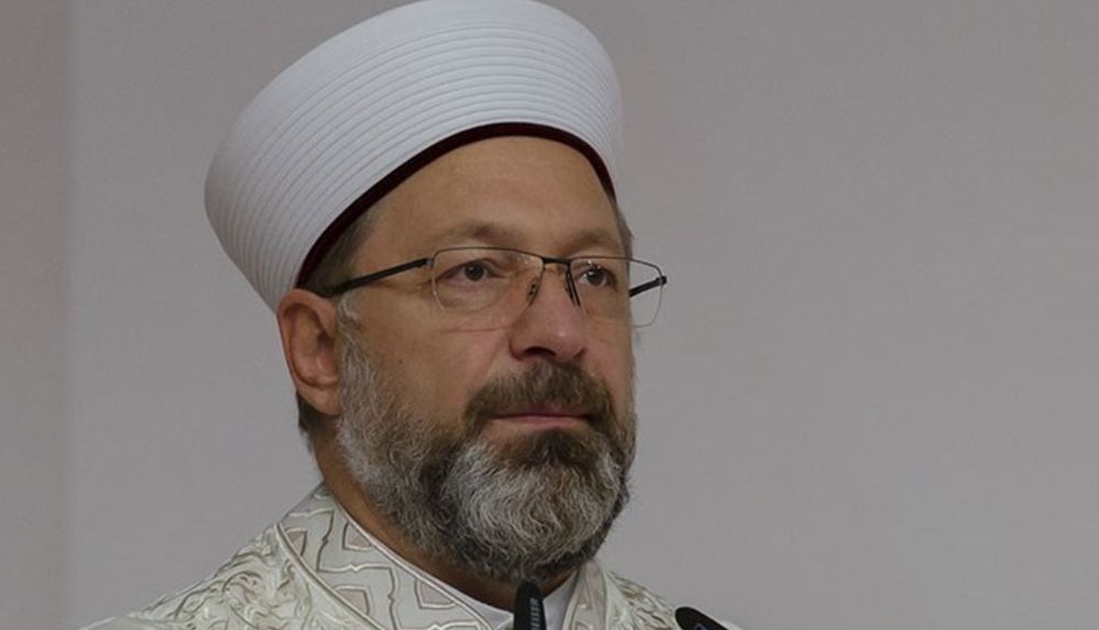 Erbaş'tan imamlara: Sosyal medyayı bıkmadan usanmadan kullanın