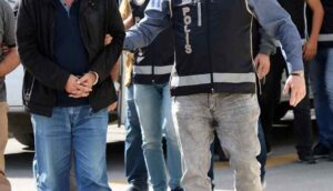 Adana'da "tefeci" operasyonu kapsamında 25 kişi hakkında gözaltı kararı