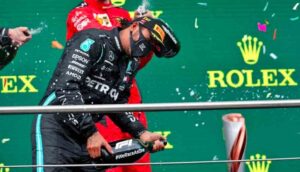 _Formula 1 İstanbul Grand Prix'sinde gazoz patlatma kararını kim veriyor__