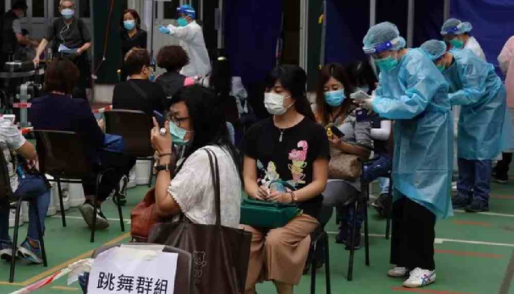 Hong Kong’da salgının başından bu yana en yüksek günlük vaka sayısı görüldü