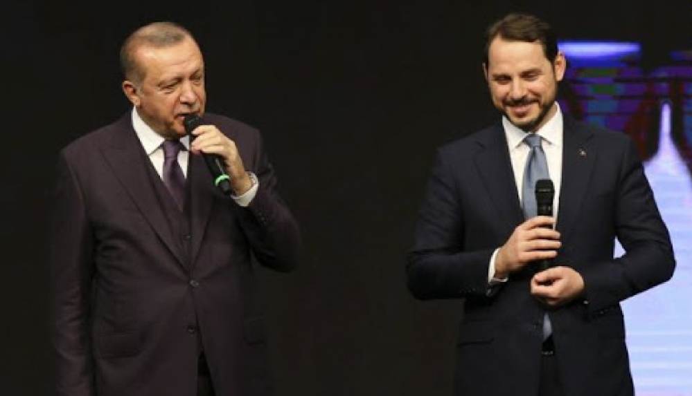 'İstifadan Erdoğan’ın haberi yoktu; Erdoğan’a ve partiye ciddi zarar verdi'
