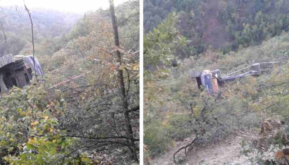 Maden çalışmasının yapıldığı bölgede kepçe aşağı uçtu_ Heyelan uyarısı yapmıştık