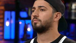 MasterChef'te-Şok!-Acun-Ilıcalı,-Uğur'un-attığı-Tweetler-yüzünden-yarışmadan-diskalifiye-edildiğini-açıkladı