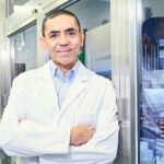 Prof.-Dr.-Uğur-Şahin--Normal-hayata-2021-kışında-dönülebilir