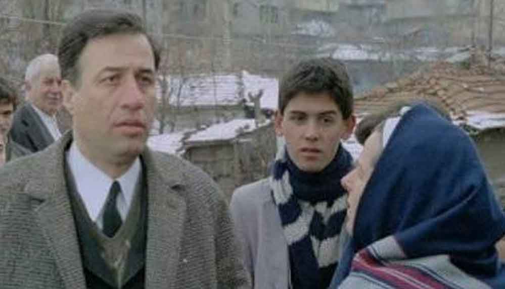 Türk sinemasının en güzel gülen adamı: Kemal Sunal 10 Türk sinemasının en güzel gülen adamı: Kemal Sunal