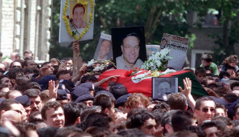 Türk sinemasının en güzel gülen adamı: Kemal Sunal 12 Türk sinemasının en güzel gülen adamı: Kemal Sunal