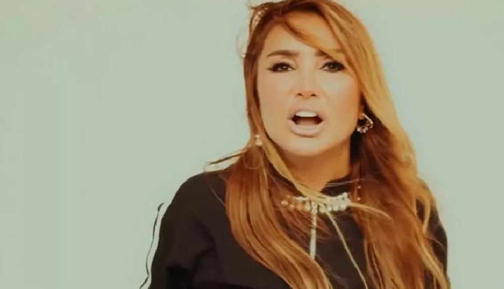 Yonca Evcimik'in yeni şarkısı sosyal medyada tartışma yarattı